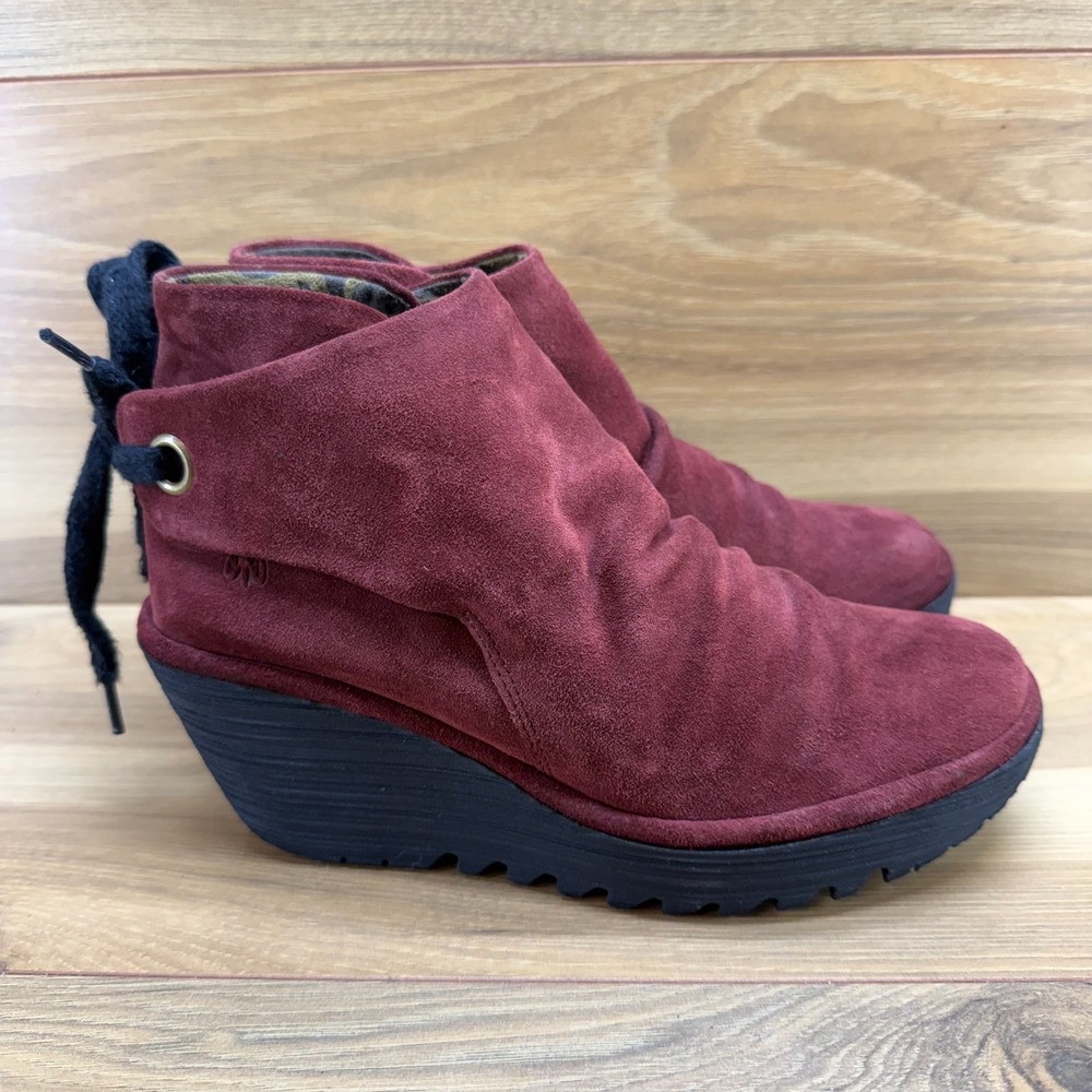 FLY LONDON Yebi Wedge Boots Womens 7 EU 37 Deep Red Suede Minimalist Modern